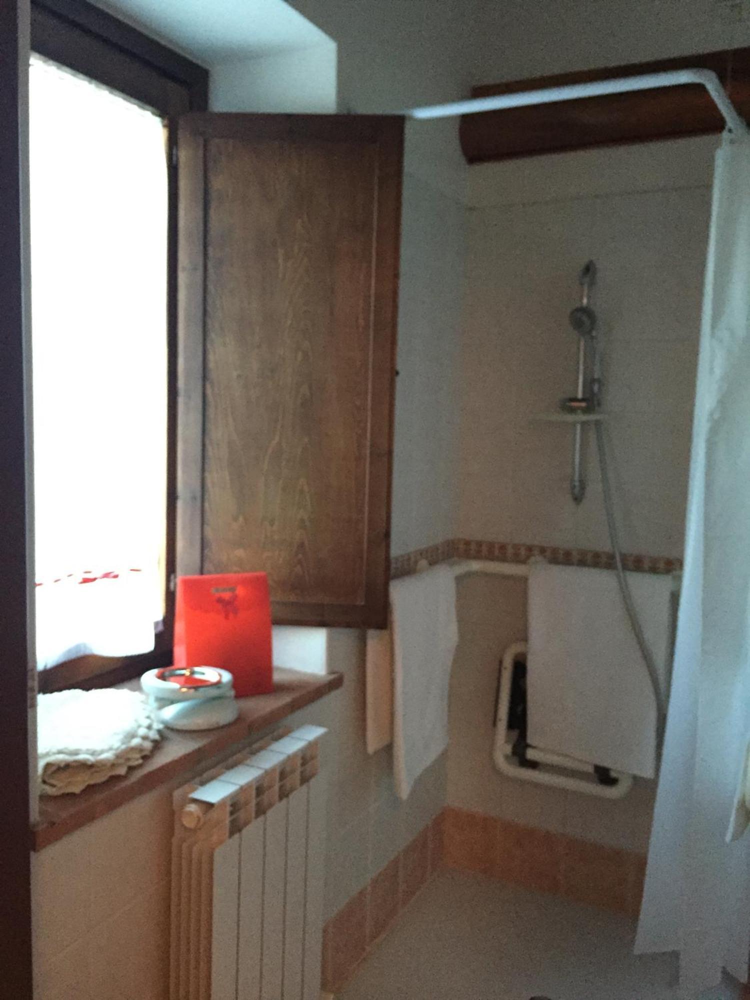Rosso Porpora Villa Colle Umberto  ห้อง รูปภาพ