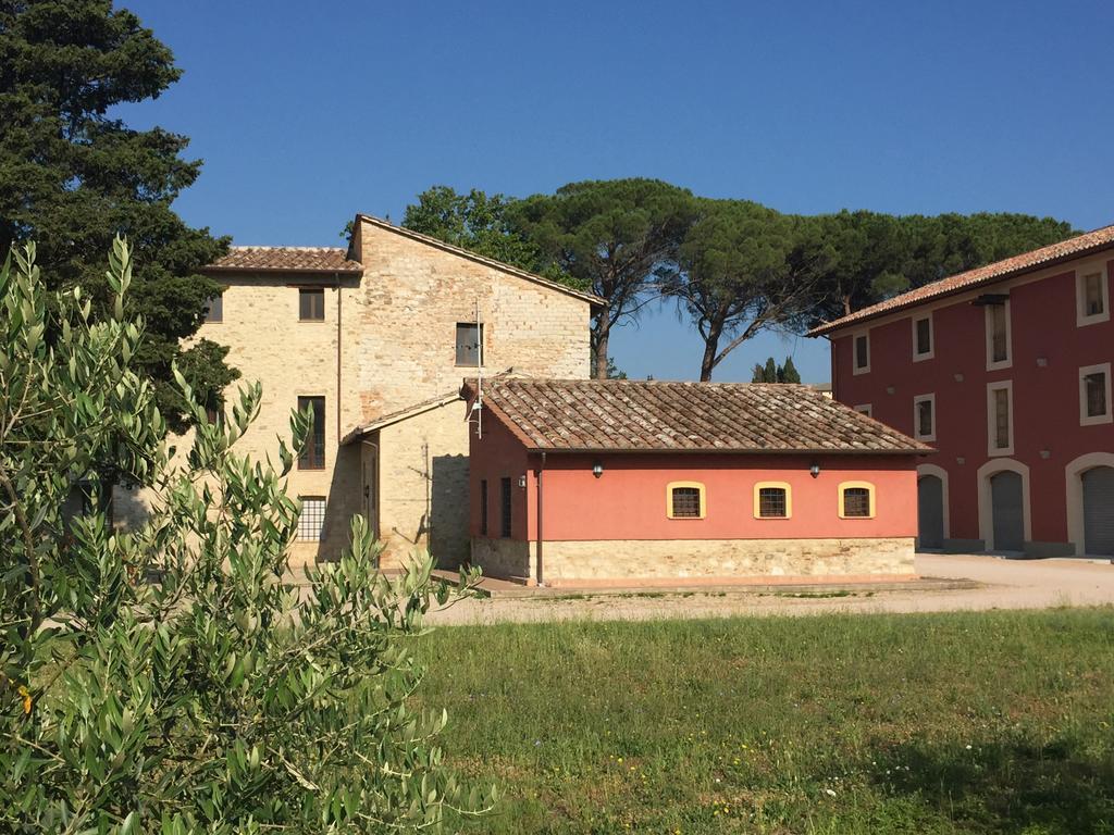 Rosso Porpora Villa Colle Umberto  ภายนอก รูปภาพ