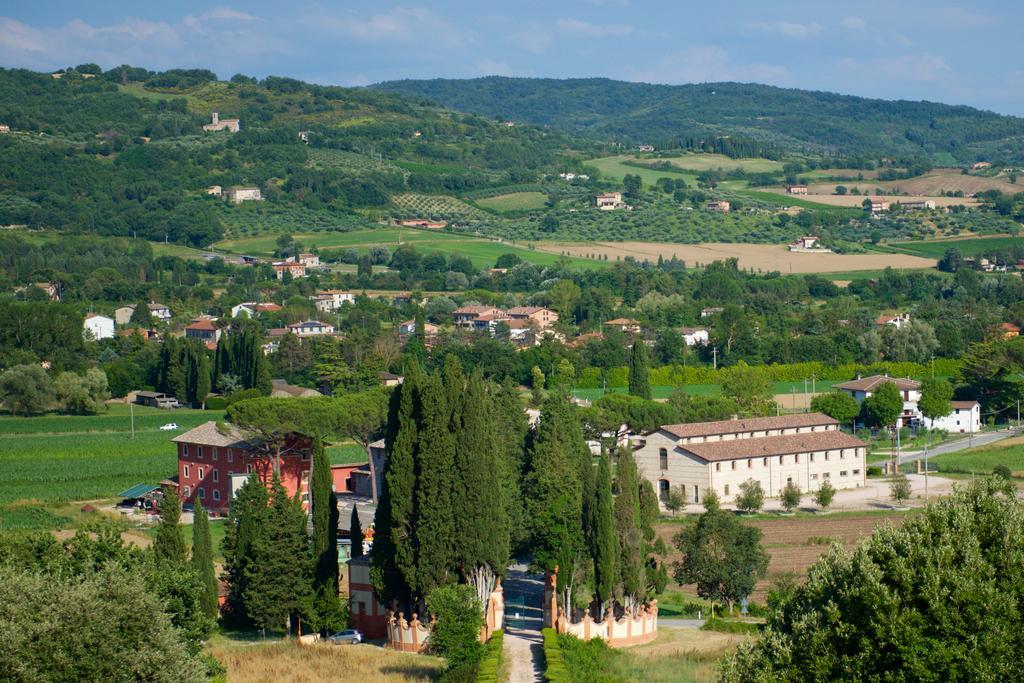 Rosso Porpora Villa Colle Umberto  ภายนอก รูปภาพ