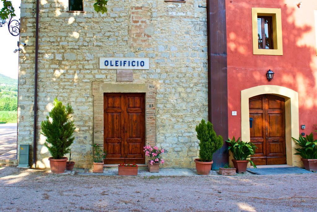 Rosso Porpora Villa Colle Umberto  ภายนอก รูปภาพ