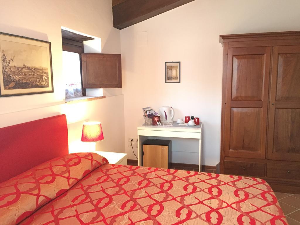 Rosso Porpora Villa Colle Umberto  ภายนอก รูปภาพ