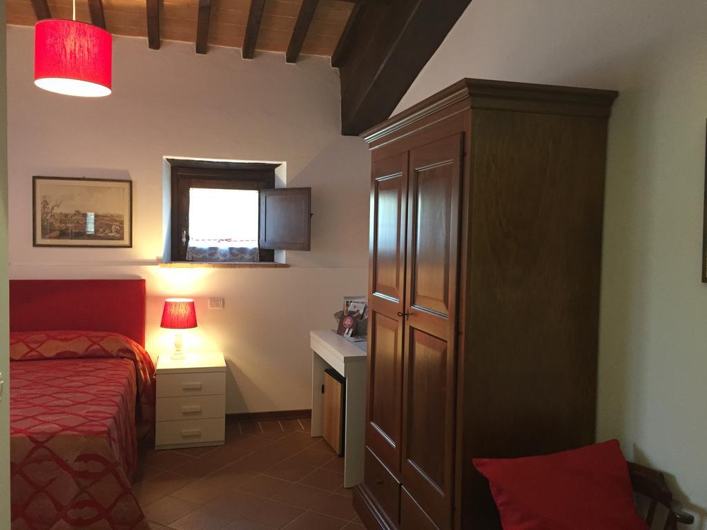 Rosso Porpora Villa Colle Umberto  ภายนอก รูปภาพ